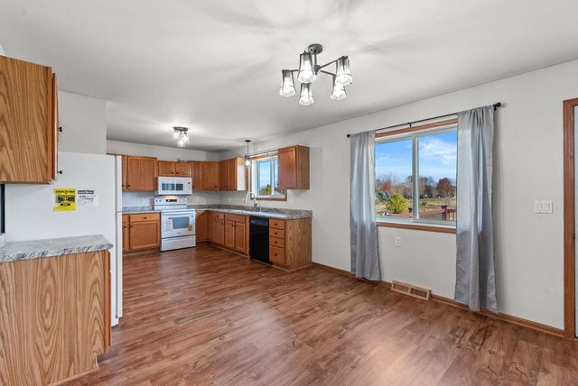 836 Tower DRIVE, Hartford, WI 53027