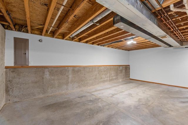 836 Tower DRIVE, Hartford, WI 53027