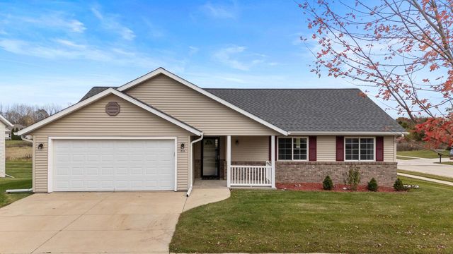 836 Tower DRIVE, Hartford, WI 53027