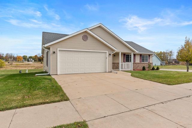 836 Tower DRIVE, Hartford, WI 53027