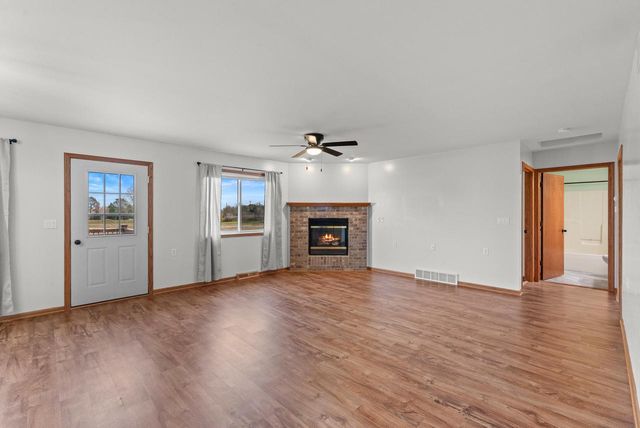 836 Tower DRIVE, Hartford, WI 53027