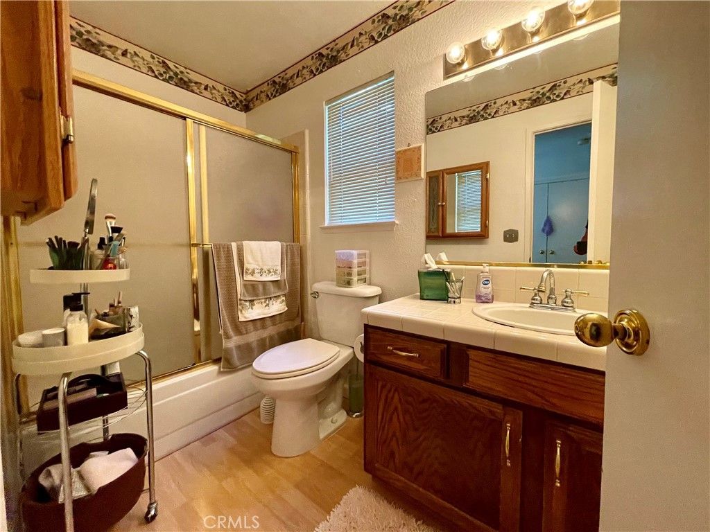 Image 12 of property listing at 40642 Road 222, Bass Lake, CA 93604
