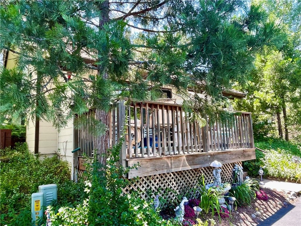 Image 2 of property listing at 40642 Road 222, Bass Lake, CA 93604