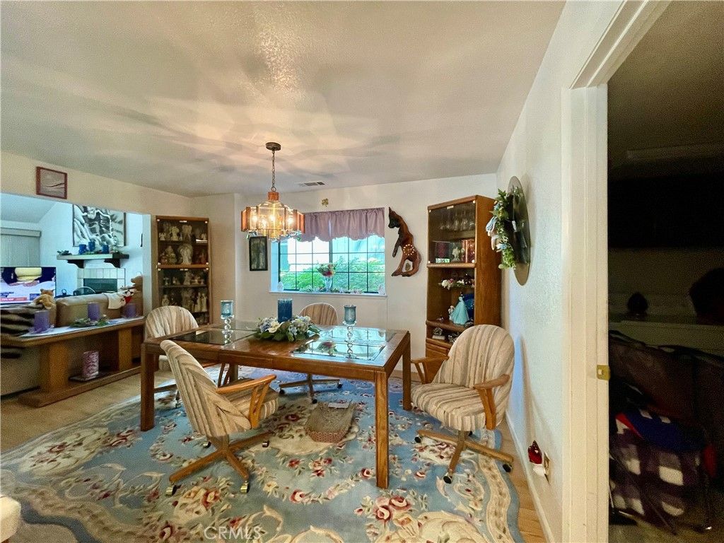 Image 5 of property listing at 40642 Road 222, Bass Lake, CA 93604