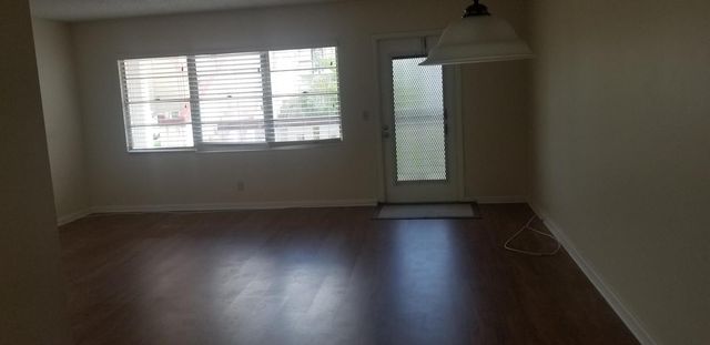68 FANSHAW B, Boca Raton, FL 33434