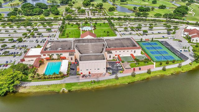 68 FANSHAW B, Boca Raton, FL 33434