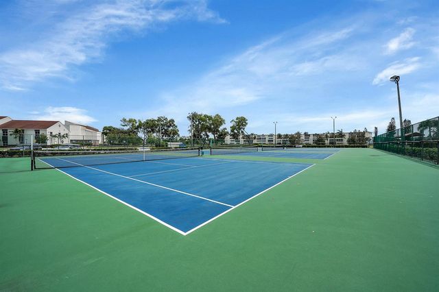 68 FANSHAW B, Boca Raton, FL 33434