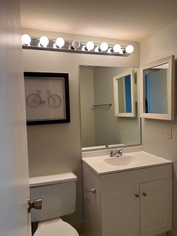 68 FANSHAW B, Boca Raton, FL 33434