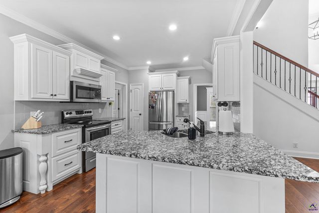 416 Kenna Way, Lizella, GA 31025