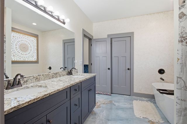 214 Mary Alice Dr, Leoma, TN 38468