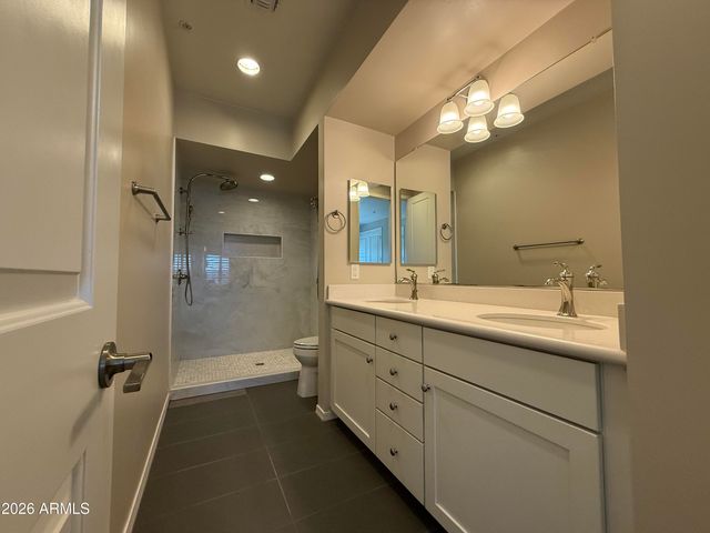 421 W 6TH Street 1003, Tempe, AZ 85281