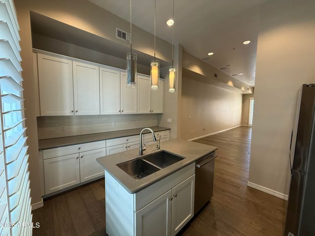 421 W 6TH Street 1003, Tempe, AZ 85281