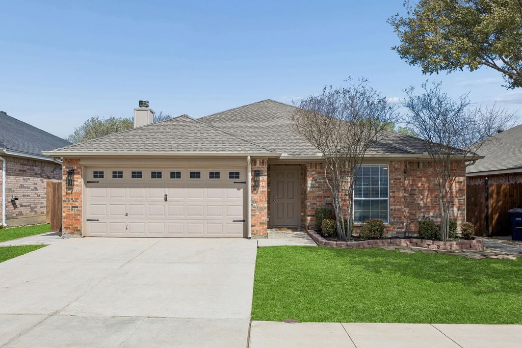 5337 Mirage Drive, Fort Worth, TX 76244