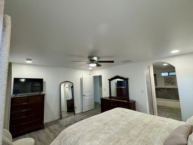 3936 Jaxson, Santa Fe, NM 87507