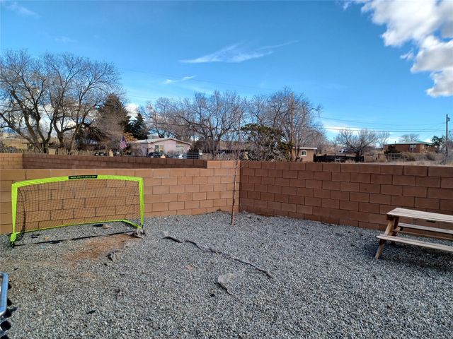 3936 Jaxson, Santa Fe, NM 87507