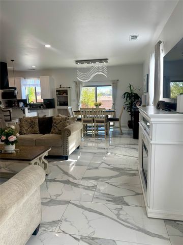 3936 Jaxson, Santa Fe, NM 87507