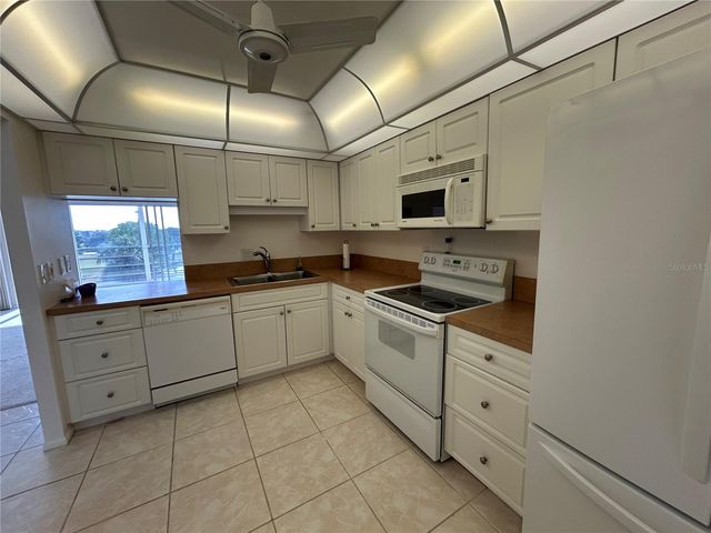 4080 IRONWOOD CIRCLE 402C, Bradenton, FL 34209