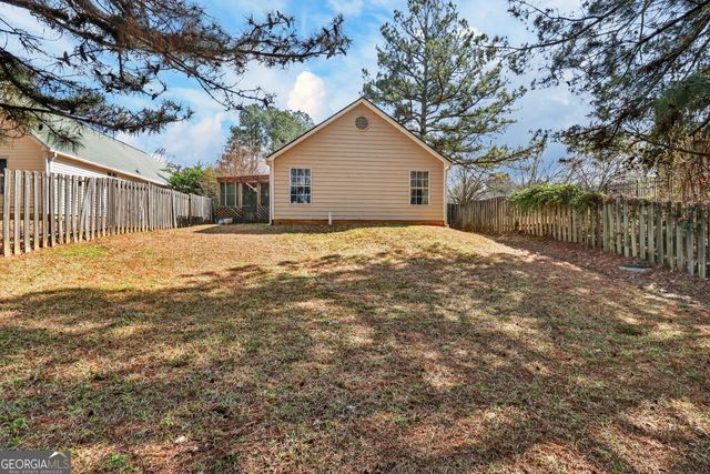 1493 Fall Creek Trace N, Douglasville, GA 30134