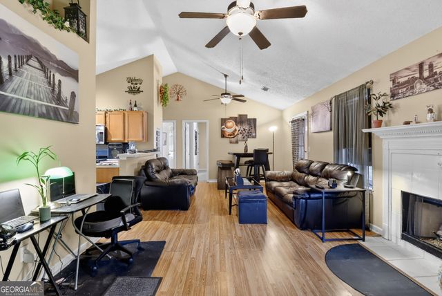 1493 Fall Creek Trace N, Douglasville, GA 30134