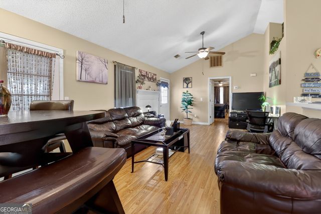 1493 Fall Creek Trace N, Douglasville, GA 30134