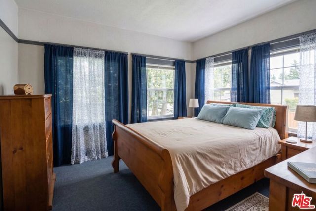 2822 S La Salle Avenue, Los Angeles, CA 90018