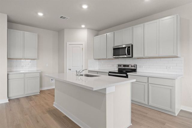 256 Little Green TRL, Jarrell, TX 76537