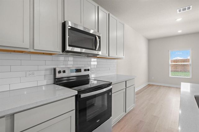 256 Little Green TRL, Jarrell, TX 76537