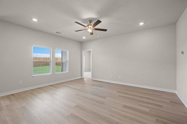 256 Little Green TRL, Jarrell, TX 76537