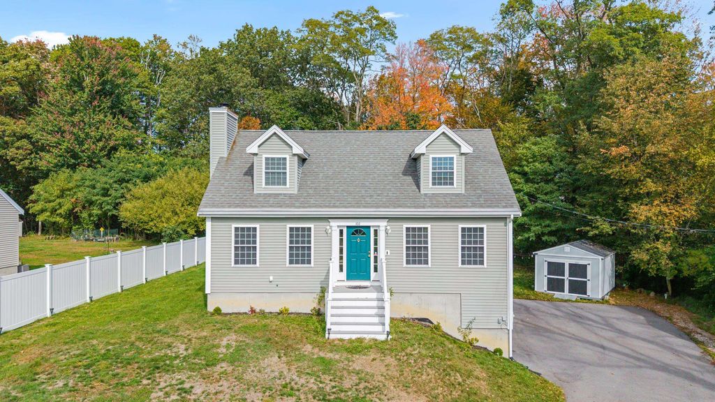 102 Spruce Lane, Dover, NH 03820