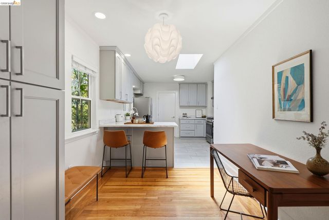 3142 Maxwell Avenue, Oakland, CA 94619