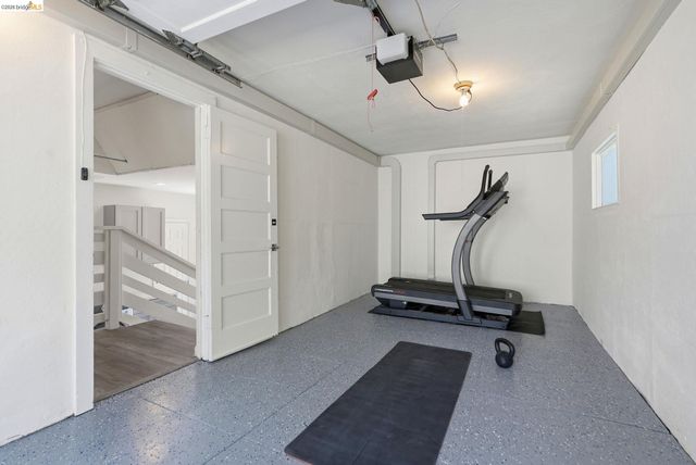 3142 Maxwell Avenue, Oakland, CA 94619