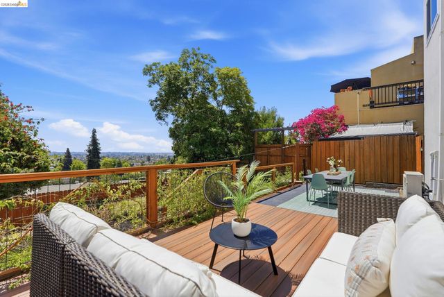 3142 Maxwell Avenue, Oakland, CA 94619