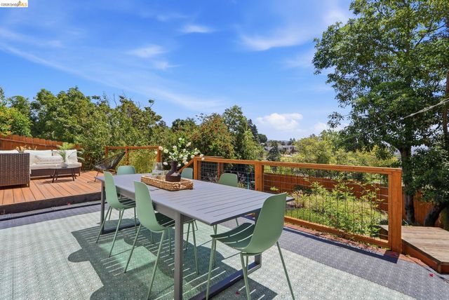 3142 Maxwell Avenue, Oakland, CA 94619