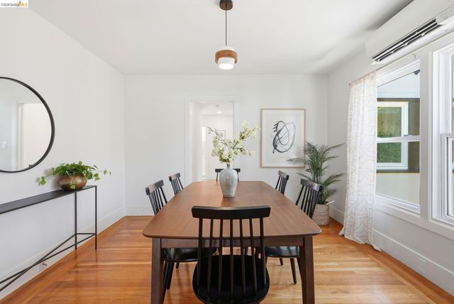 3142 Maxwell Avenue, Oakland, CA 94619