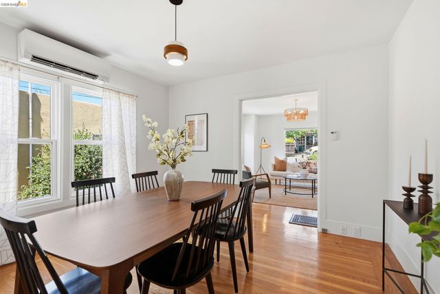 3142 Maxwell Avenue, Oakland, CA 94619