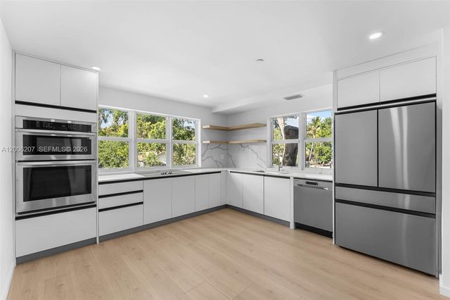 824 SE 12th Ct 828, Fort Lauderdale, FL 33316