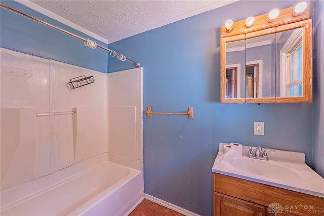 2307 Middletown Eaton Road, Middletown, OH 45042
