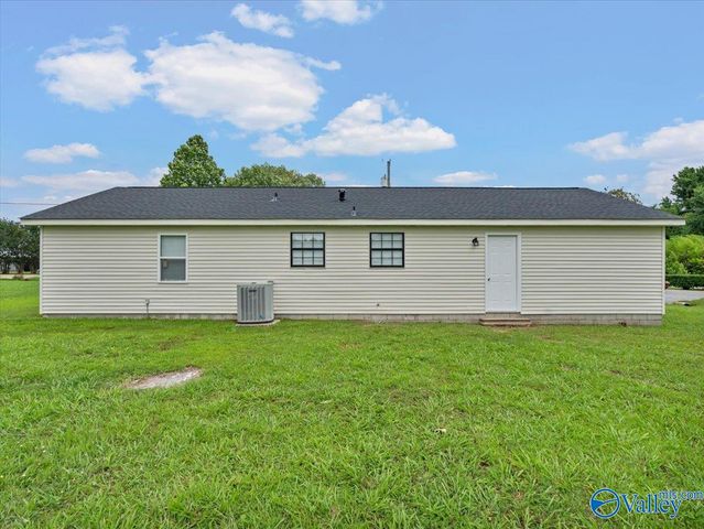 16451 Gordon Road, Athens, AL 35611