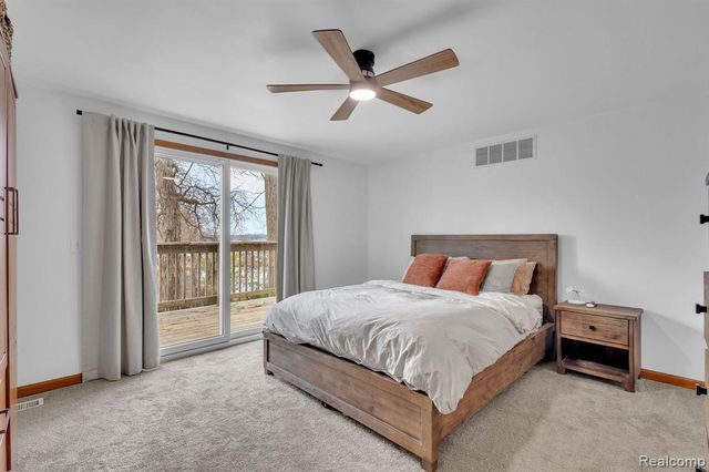 9473 Huron Street, Pinckney, MI 48169