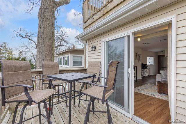 9473 Huron Street, Pinckney, MI 48169