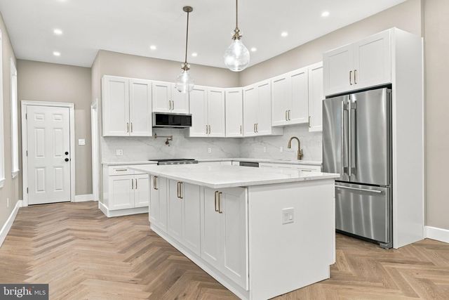95 W WASHINGTON LN, Philadelphia, PA 19144