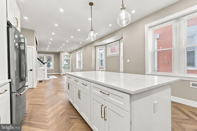 95 W WASHINGTON LN, Philadelphia, PA 19144
