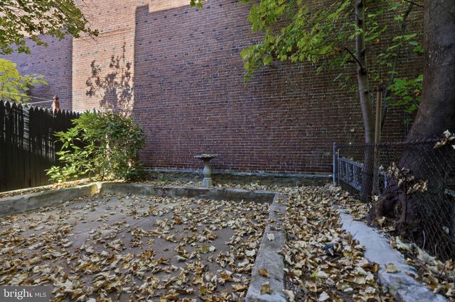 95 W WASHINGTON LN, Philadelphia, PA 19144