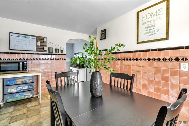 190 West Avenue, Lancaster, NY 14043