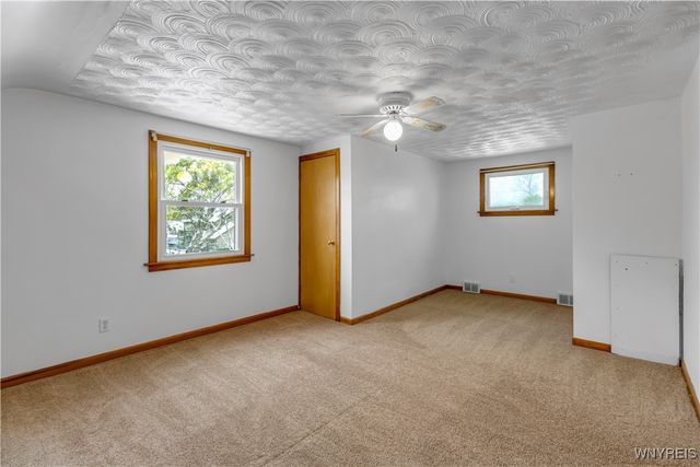 190 West Avenue, Lancaster, NY 14043