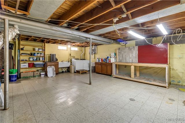 190 West Avenue, Lancaster, NY 14043