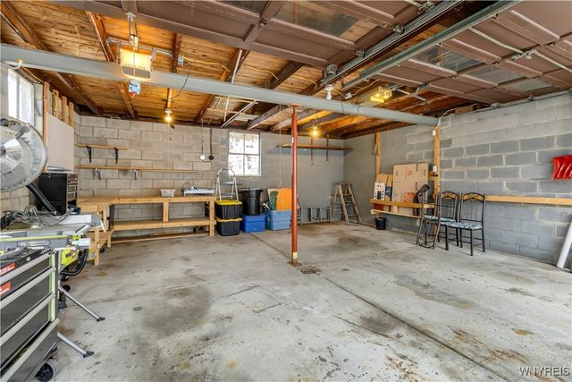 190 West Avenue, Lancaster, NY 14043