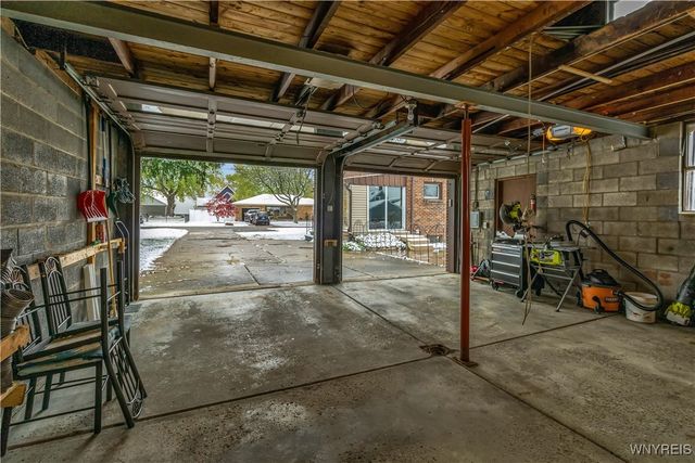 190 West Avenue, Lancaster, NY 14043