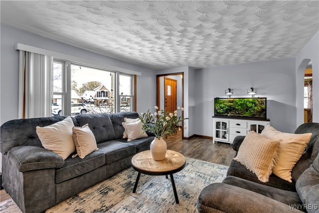 190 West Avenue, Lancaster, NY 14043