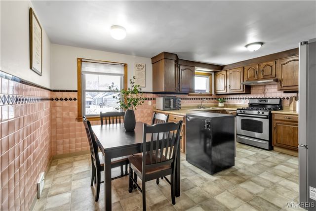 190 West Avenue, Lancaster, NY 14043